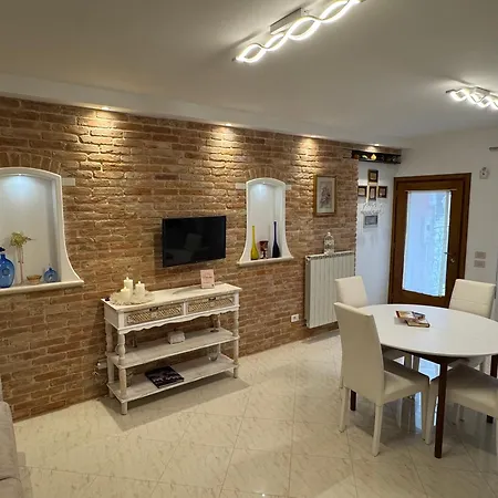 Ca' Dolce Rosa بيت للعطل *